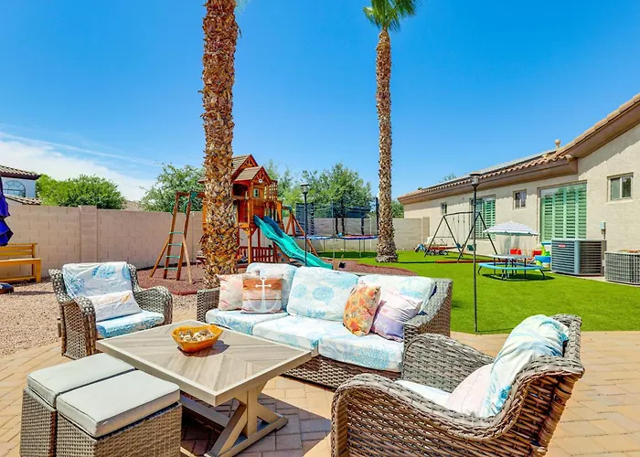 Holiday home Pool, Hot Tub, Toys! Family Home, 4 Mi To Luke Afb Litchfield Park