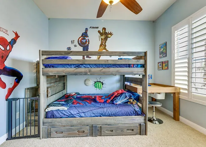 Pool, Hot Tub, Toys! Family Home, 4 Mi To Luke Afb Holiday home