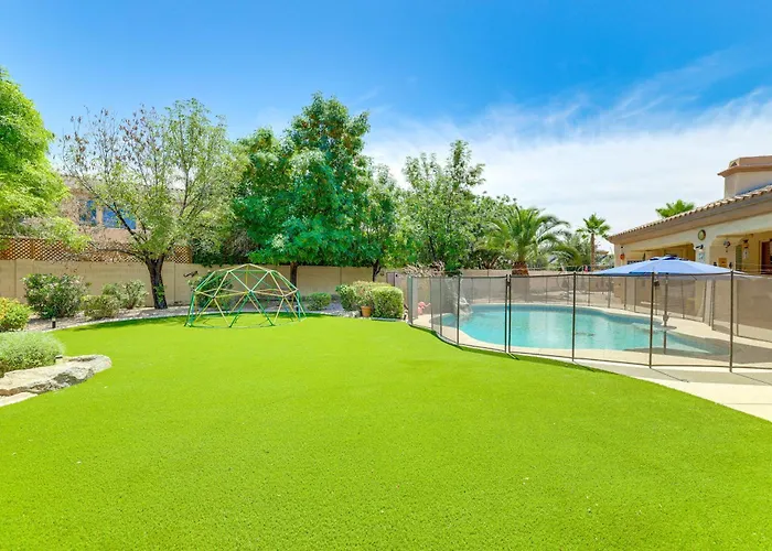 Pool, Hot Tub, Toys! Family Home, 4 Mi To Luke Afb Holiday home